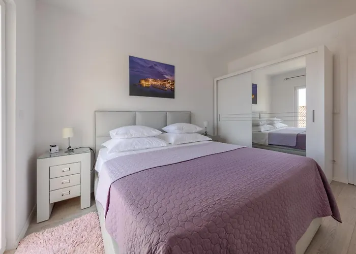 Pavlovic *